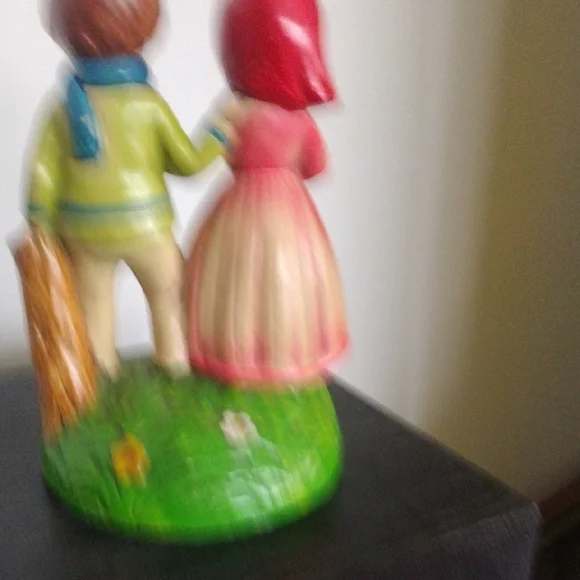 Vintage Boy & Girl BERMAN & ANDERSON INC. Figurine - Picture 9 of 14